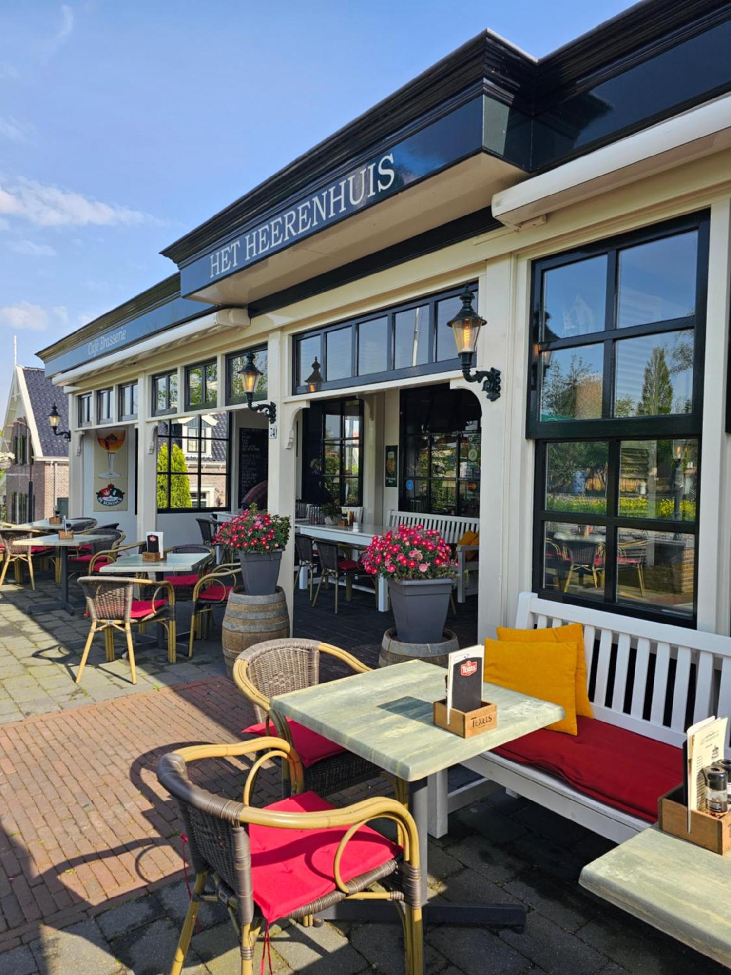 Cafe Brasserie Het Heerenhuis Het Kalf Екстериор снимка