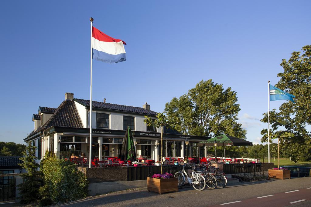 Cafe Brasserie Het Heerenhuis Het Kalf Екстериор снимка